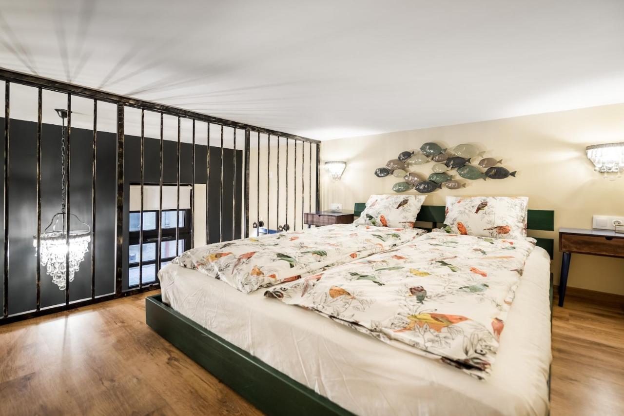 Unique & Stylish - Home Of Traveler In City Center Boedapest Buitenkant foto